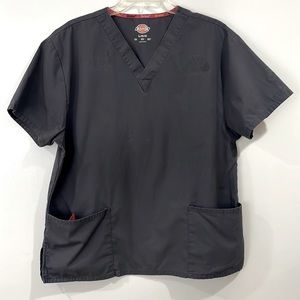 4 Dickies scrub tops L